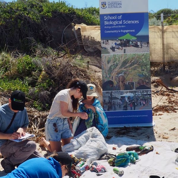 Jess shows the community our coastal biodiversity